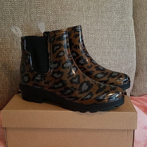 NWT!! Seven7 Halifax boots fur on sole - Picture 2 of 10